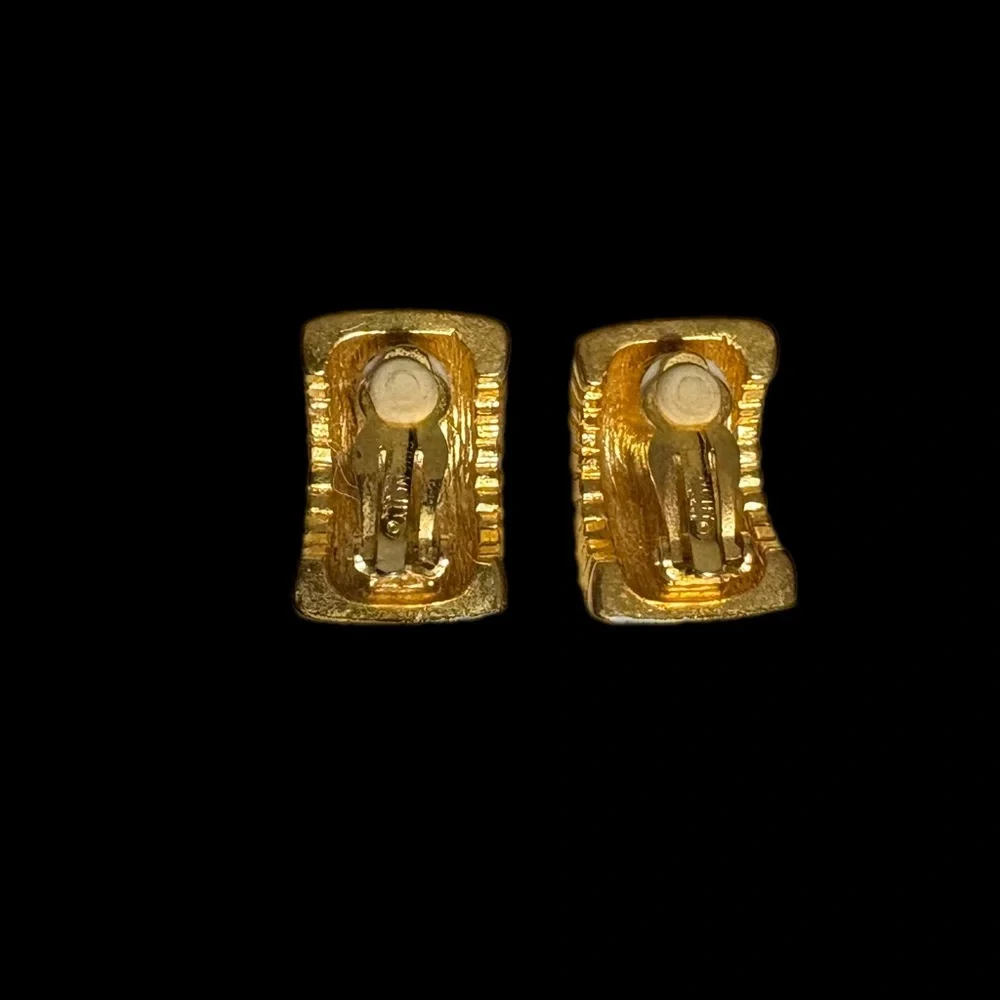 Givenchy Vintage Gold Ribbed Clip On Earrings
